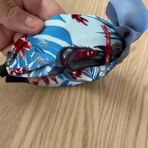 🆕Blue Multi-print Bow Knot Headband🆕 - Picture 5 of 5